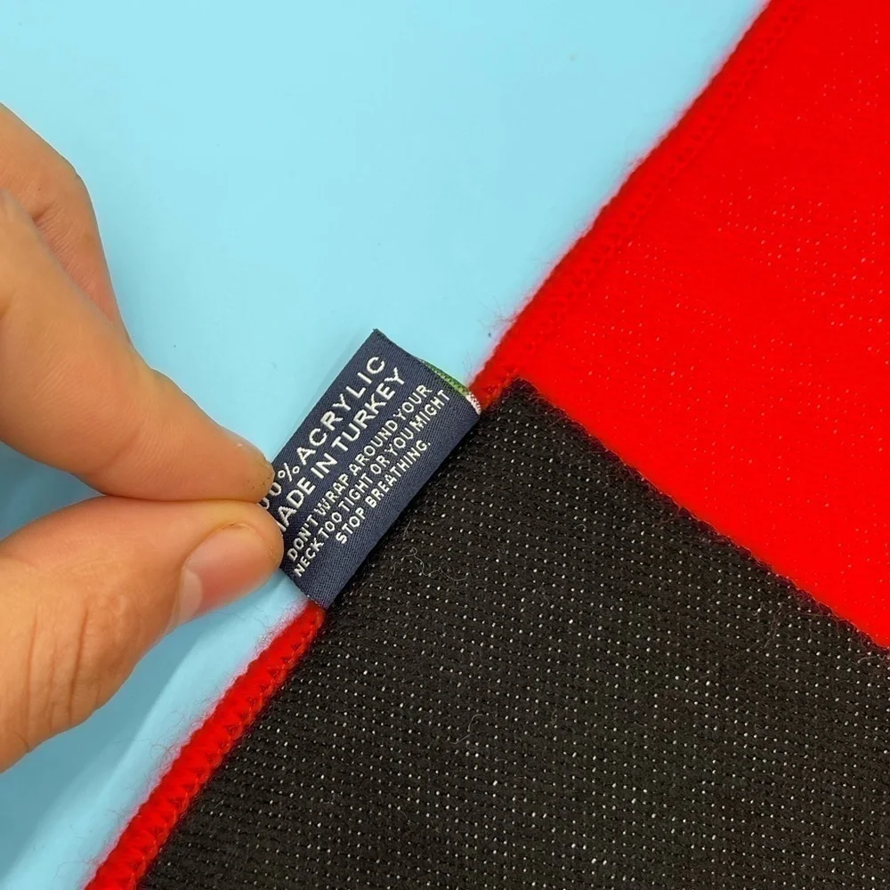 Amistad Scarf